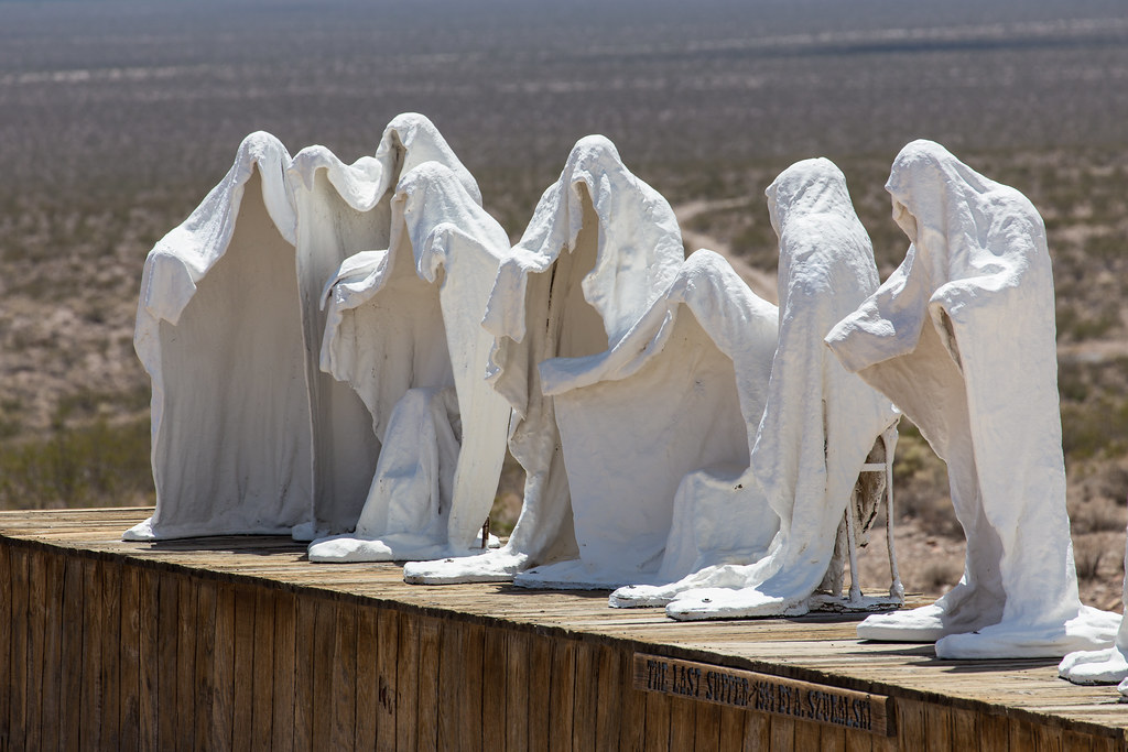 The white statues symbolizing The Last Supper at Goldwell Open Air Museum.